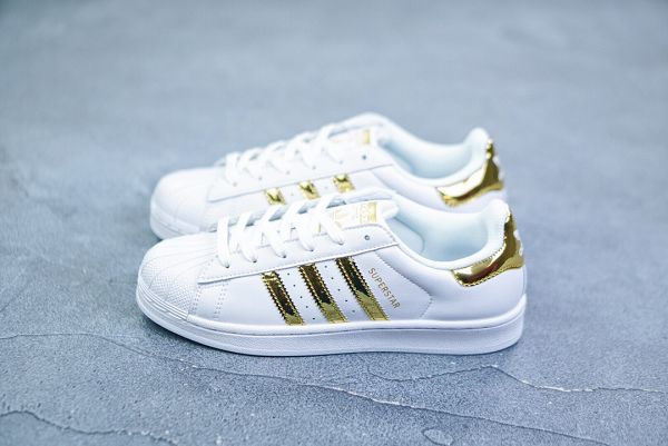 Adidas Superstar 2022新款 貝殼頭男女款經典百搭小白鞋