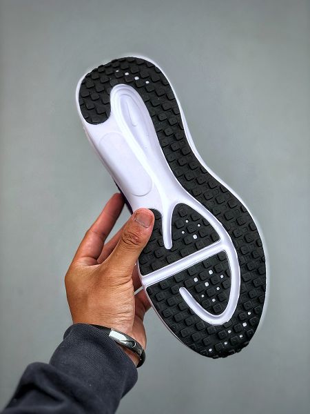 NIKE REVOLUTION 8輕盈跑鞋舒適百搭防滑耐磨 2025新款男女生低幫休閒跑步鞋