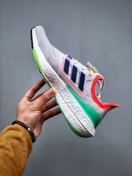 Adidas Ultra Boost UB22 2022新款 超彈力爆米花中底女款休閑跑步鞋