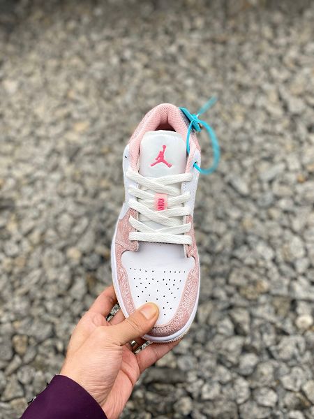 Nike Air Jordan 1 Low GS 2021新款 喬丹1代粉冰淇淋女款籃球鞋 帶半碼