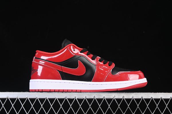 Air Jordan 1 Low 2025新款男生漆皮黑紅 低幫文化休閒板鞋