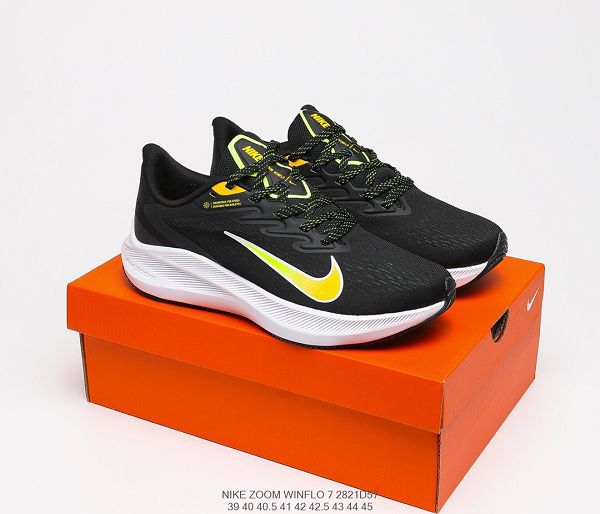Nike Zoom WINFLO 7 2021新款 後掌氣墊男款休閒慢跑鞋 帶半碼