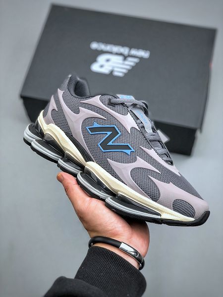 New Balance 2005系列 2025新款男生網面休閒鞋