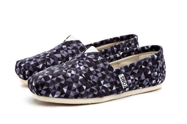 toms鞋 經典鞋款 花紋男女平底帆布鞋