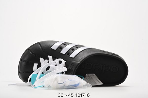adidas Adilette Clogs 聯名Blokecore 風格 2023全新男女款沙灘鞋 adidas Adilette Clogs 聯名Blokecore 風格 2023全新男女款沙灘鞋