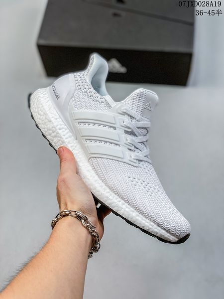 Adidas Ultra Boost Triple Black UB4.0 情侶款爆米花織物鞋面休閒運動鞋 