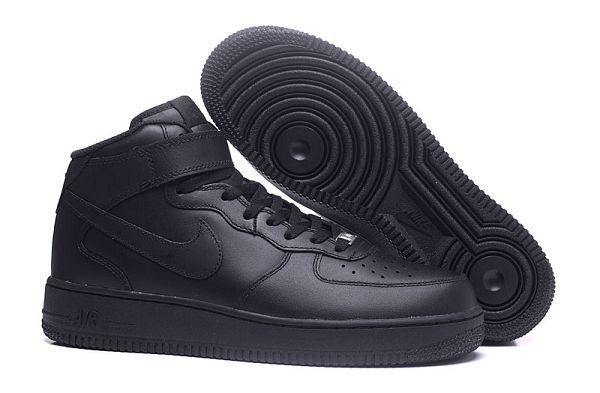 Nike Air Force 1 07 空軍一號基本款 情侶款休閒板鞋