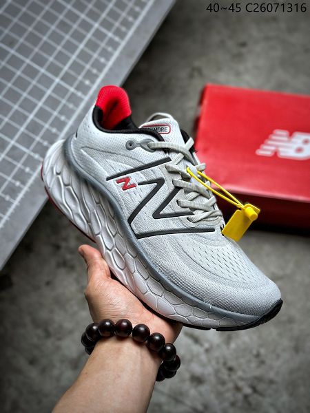 New Balance Fresh Foam X More v4 2023新款 男款輕盈跑鞋