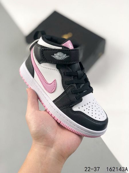 Air Jordan 1 Mid 2023全新童鞋高幫潮流文化籃球板鞋