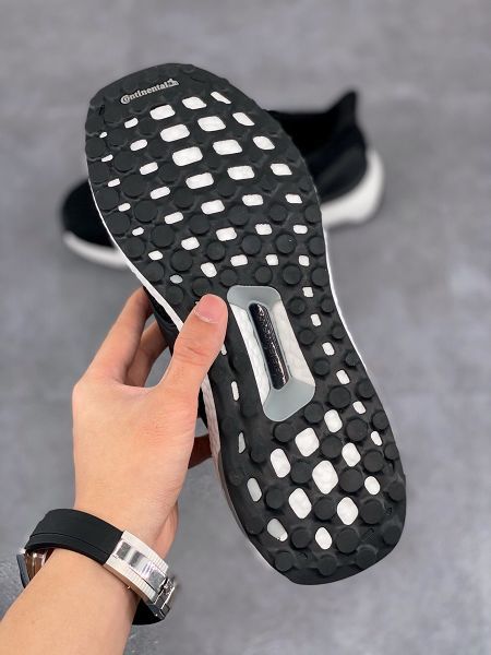 Adidas Ultra Boost UB4.0 2021新款 爆米花軟底男款慢跑鞋