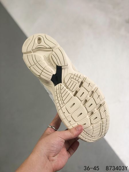 Adidas Originals Astir 2022新款 阿斯蒂爾系列老爹風復古透氣緩震男女款慢跑鞋 Adidas Originals Astir 2022新款 阿斯蒂爾系列老爹風復古透氣緩震男女款慢跑鞋