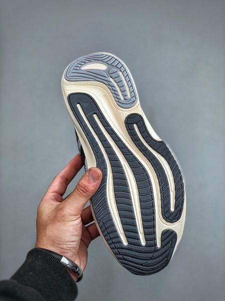 Adidas SUPERNOVA RISE 3超新星增強系列 2025新款男女生低幫輕量透氣休閒運動慢跑鞋