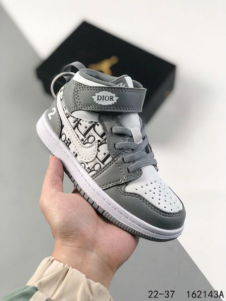 Air Jordan 1 Mid 1代 2023全新高幫潮流文化籃球板鞋童鞋