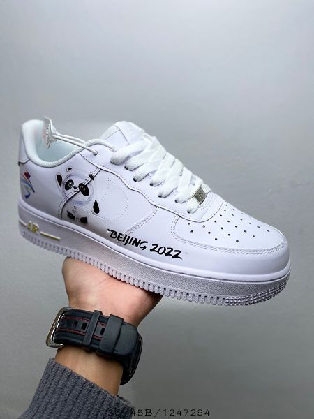 Nike Air Force 1 2022新款 2022北京冬奧運吉祥物冰墩墩印花紀念款男女生板鞋