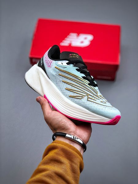 New Balance FuelCell RC Elite V2 Navy 2022新款 男女款超輕量化慢跑鞋 New Balance FuelCell RC Elite V2 Navy 2022新款 男女款超輕量化慢跑鞋