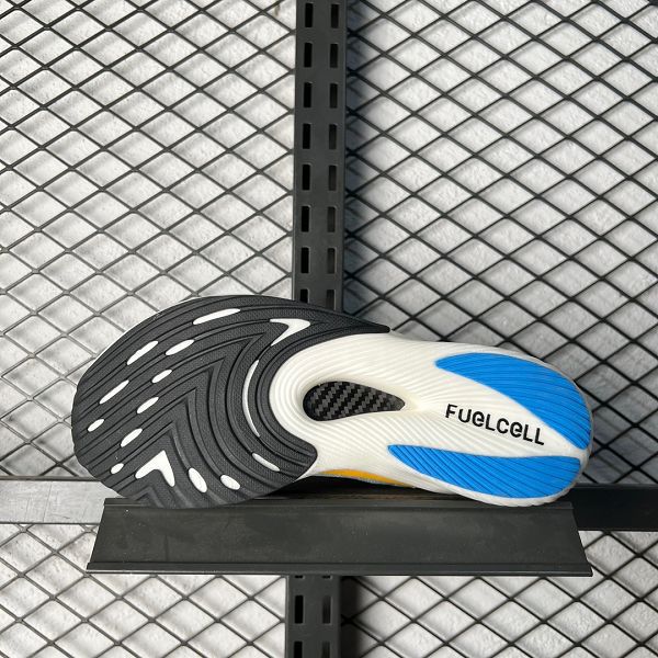 New Balance FuelCell RC Elite V2 Navy 2022新款 男女款超輕量化慢跑鞋 New Balance FuelCell RC Elite V2 Navy 2022新款 男女款超輕量化慢跑鞋