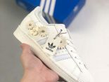 Adidas Superstar 2022新款 三葉草貝殼頭系列女款板鞋
